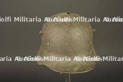 Casque allemand M1916 à impact. German Model 1916 helmet with impact damage — miniature 11