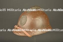 Casque belge en liège recouvert de toile moutarde. Belgian cork helmet covered in mustard canvas — miniature 12