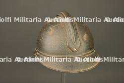 Casque Adrian de l'infanterie avec impact. Infantry Adrian helmet with impact damage — miniature 7