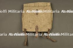 Havresac français ersatz en toile d'un soldat du 65e RI. French ersatz canvas backpack belonging to a soldier of the 65th Infantry Regiment