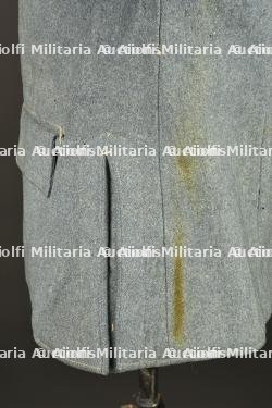 Vareuse bleu horizon modèle 1915 du 43e de Ligne. Model 1915 horizon blue tunic of the 43rd Line Infantry Regiment — miniature 13