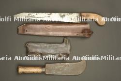 Scie et serpe françaises. French saw and billhook — miniature 3