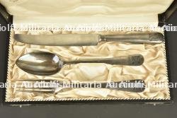 Couverts en métal argenté à motif de croix de fer dans leur coffret. Silver plated cutlery with Iron Cross motif in fitted case — miniature 6