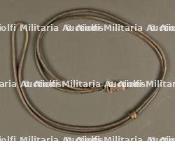 Dragonne cuir pour pistolet allemand P08. Leather lanyard for German P08 pistol — photo 1
