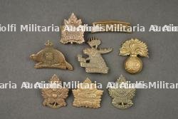 Lot de 8 insignes Canadiens. Lot of 8 Canadian badges