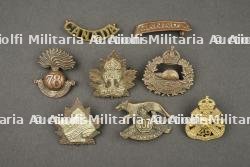 Lot de 8 insignes Canadiens. Lot of 8 Canadian badges
