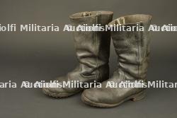 Paire de bottes allemandes. Pair of German boots — miniature 2
