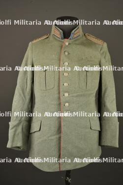 Tunique feldgrau d'un officier bavarois. Feldgrau tunic of a Bavarian officer.