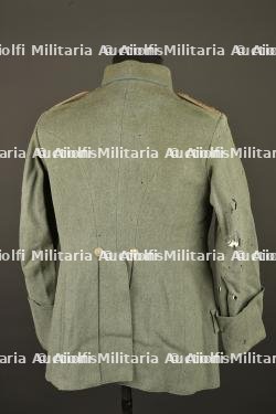 Tunique feldgrau d'un officier bavarois. Feldgrau tunic of a Bavarian officer. — photo 14