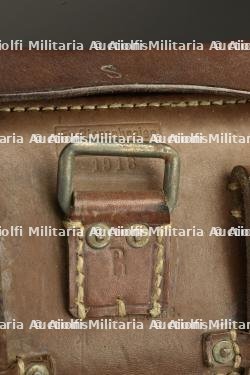 Deux sacoches d'infirmier allemand. Two German medic pouches. — miniature 7