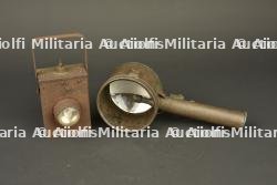 Lot de 2 lampes allemandes feldgrau. Lot of two feldgrau German flashlights