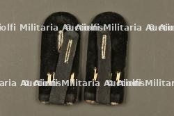 Paire de pattes d'épaule d'un officier de Minen Werfer bavarois. Pair of shoulder straps of a Bavarian Minenwerfer officer. — photo 2