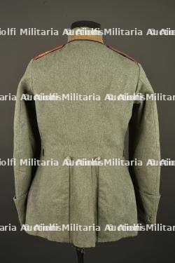 Feldrock 07-14 d'un sous officier du 49 Feldartillerie du Württemberg. Model 1907/14 Feldrock tunic of a non-commissioned officer of the 49th Württemberg Field Artillery Regiment. — miniature 16