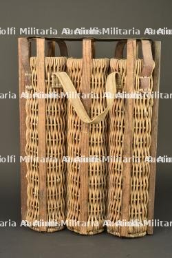 Panier en osier pour 3 coups de 77mm allemand. Wicker basket for three German 77 mm shells.