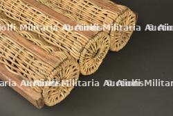 Panier en osier pour 3 coups de 77mm allemand. Wicker basket for three German 77 mm shells. — photo 2