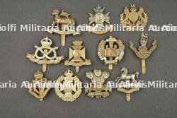 Lot de 10 insignes anglais. Lot of 10 British badges