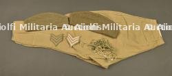 Culotte US en toile, bonnets de police et chevrons. US canvas breeches, overseas caps and chevrons