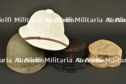 Ensemble de coiffures coloniales. Set of colonial headdress.