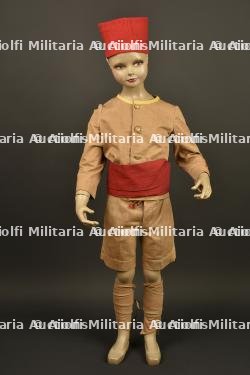 Panoplie d'enfant tirailleur sénégalais. Child’s Senegalese Tirailleur dress ensemble.