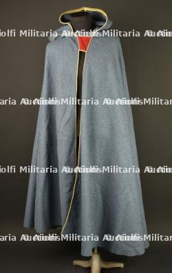 Burnous de tirailleur. Tirailleur burnous cloak.