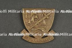 Insigne 1er BFMC numéroté. Numbered insignia of the 1st BFMC.