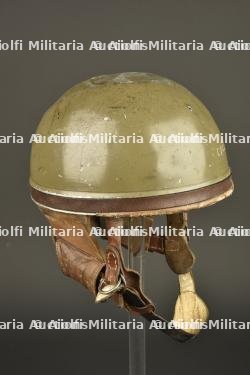 Casque d'entrainement TAP modèle 1945. TAP training helmet model 1945.