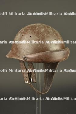 Casque Adrian motorisé 35-37. Motorized troops Adrian helmet Model 1935-37.