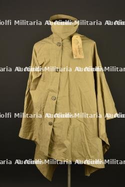 Poncho modèle type. Poncho type model.