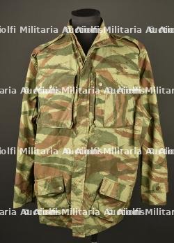 Veste de saut TAP 47.54 camouflée. Camouflaged TAP 47/54 jump jacket.
