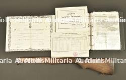 Documents et crosse de Garand FLN. Documents and FLN-used Garand rifle stock.