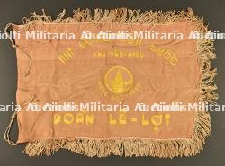 Drapeau jeunes pionniers Vietminh. Flag of the Viet Minh Young Pioneers.