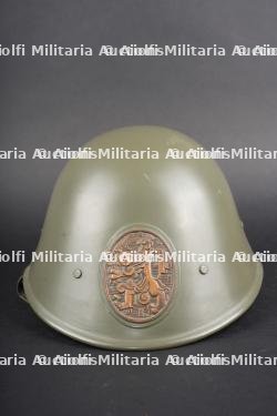 Pays-Bas casque 1934. Dutch Army helmet — miniature 2