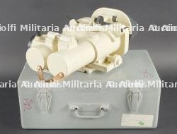 Jumelles française 10 x 60. French 10 × 60 binoculars.