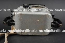 Boîtier d'appareil photo et jauge de profondeur de plongeur russe et container. Russian diver’s underwater camera housing — photo 8