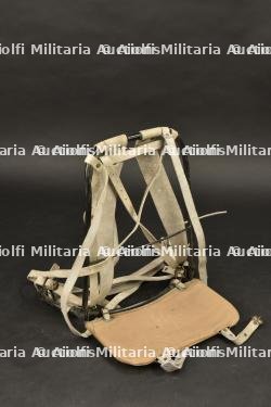 Everest Carrier. — miniature 1