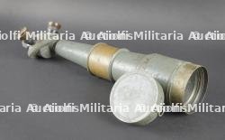 Lunette de visée marine, artillerie française de la Première Guerre, fabriquée par E. Krauss. French naval artillery sight of the First World War, manufactured by E. Krauss.