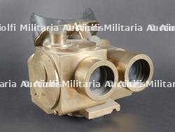 Binoculaire JVB 1943. JVB binoculars, 1943.