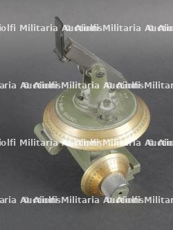 Instrument d'artillerie. Artillery instrument.