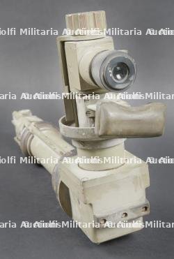Lunette de coupole blindée ou de char PZBWF8. Armoured cupola or tank periscope sight PZBWF 8 — miniature 5