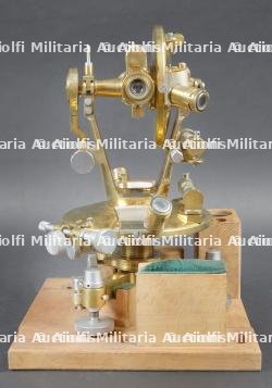 Théodolite. Theodolite. — miniature 9