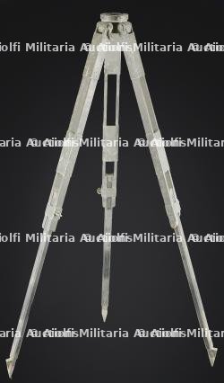 Trépied d'optique WH. WH optical instrument tripod