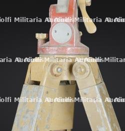 Trépied d'optique WH. WH optic tripod. — miniature 7