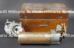 7 x 50 monocular gunsight britannique. British 7 × 50 monocular gunsight.