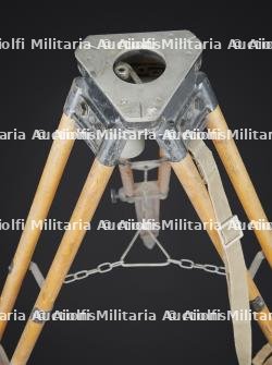 Trépied d'optique. Optical tripod. — photo 7