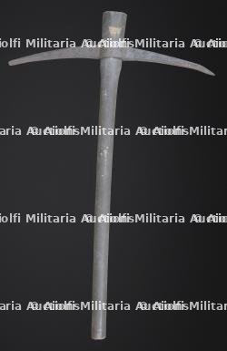 Pioche de véhicule britannique. British vehicle pickaxe — photo 3