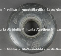 Pneu de train d'atterrissage d'avion. Aircraft landing gear tyre
