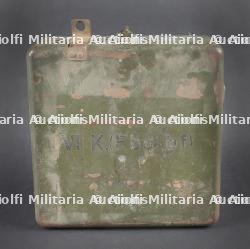 Caisse radio allemande. German radio transport crate