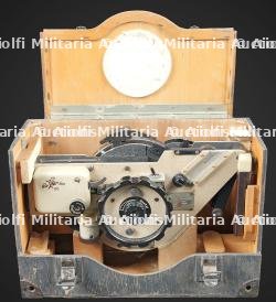 Octant de navigation de bombardier de la Luftwaffe. Luftwaffe bomber navigator’s octant.