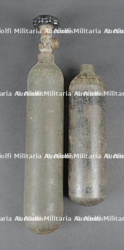 Bouteilles d'oxygènes LW. Luftwaffe oxygen cylinders.