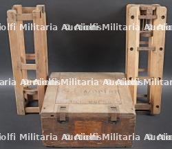 Caisses à munitions. Ammunition crates.